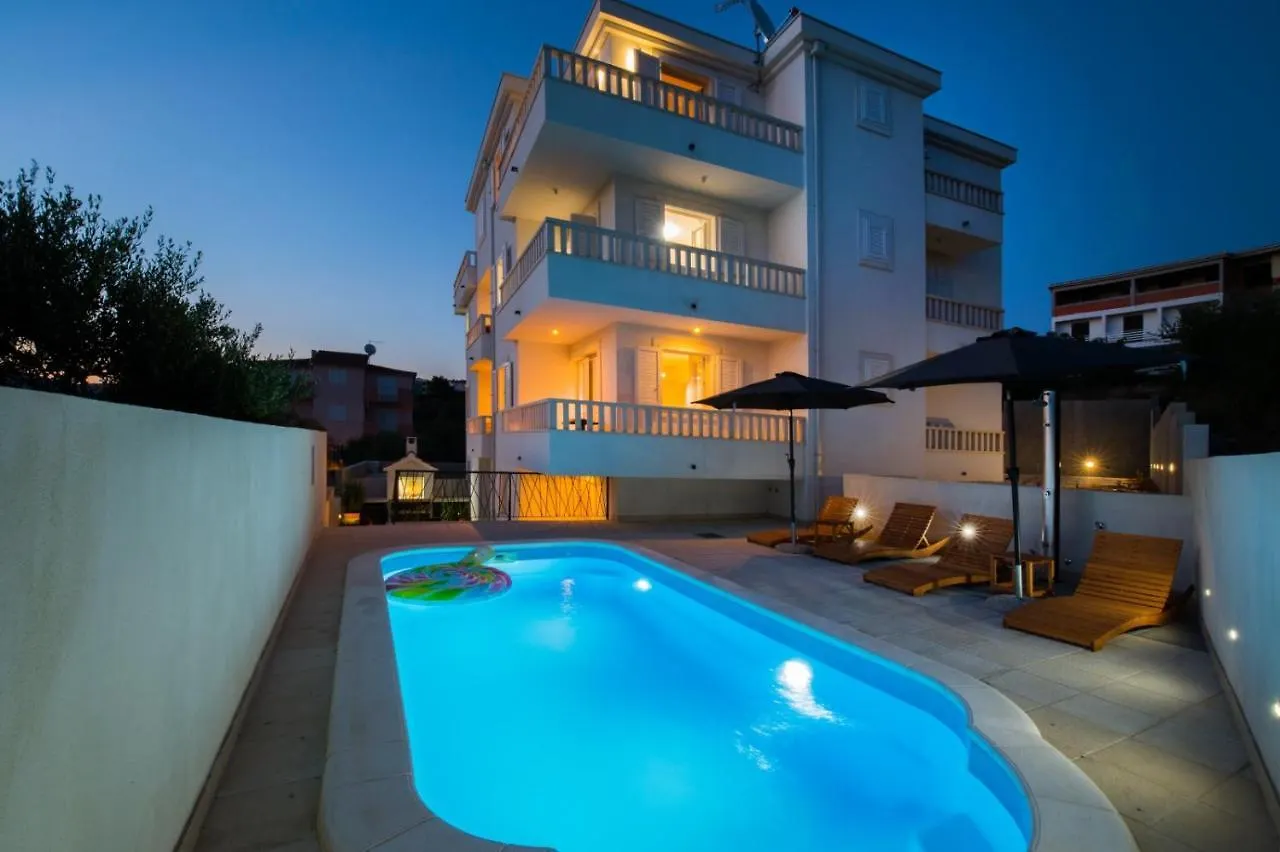 Brand New Aparment With Sea View & Swimming Pool At Ciovo - Villa Fiorentini Trogir