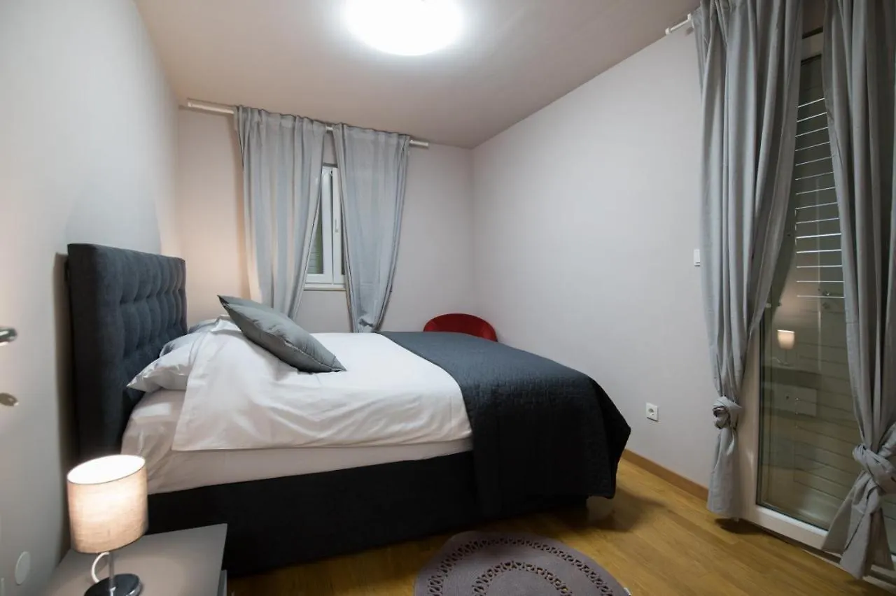 Brand New Aparment With Sea View & Swimming Pool At Ciovo - Villa Fiorentini Trogir