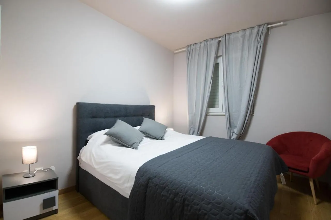 Brand New Aparment With Sea View & Swimming Pool At Ciovo - Villa Fiorentini Trogir 0*,